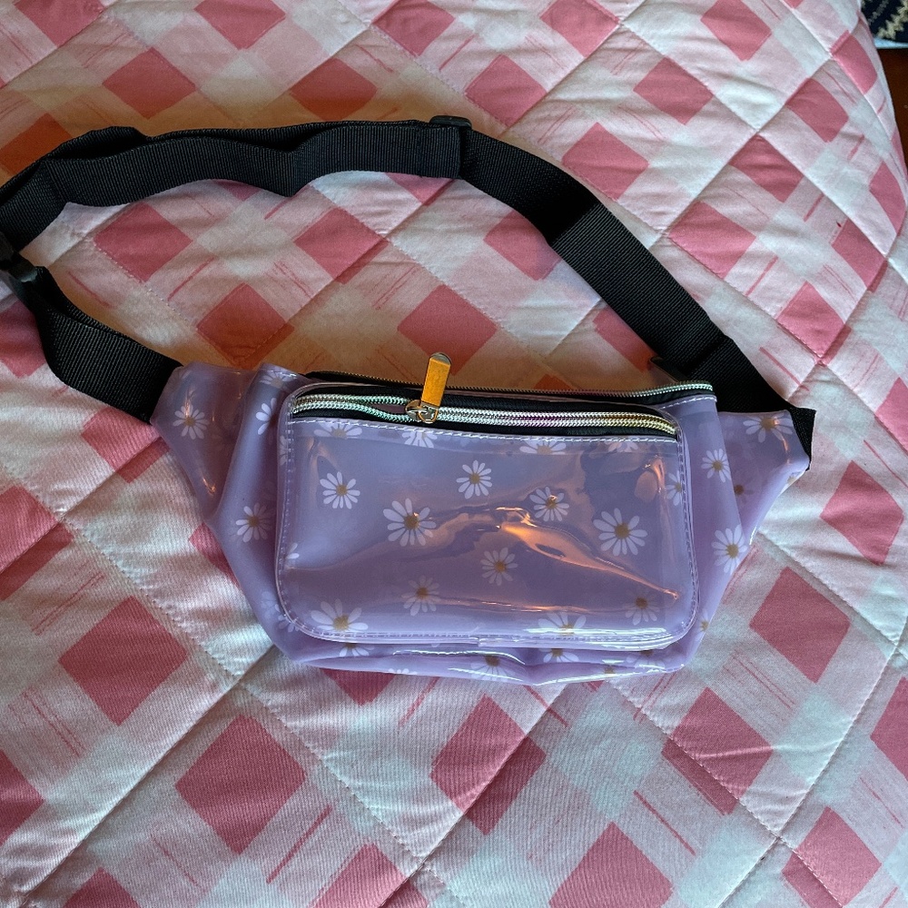 New, Lavender and daisy fanny pack